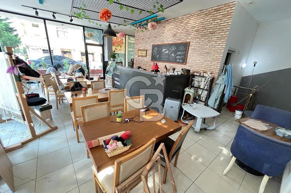 İSTANBUL SANCAKTEPEDE ANA CADDE ÜSTÜ 2 KATLI DEVREN KİRALIK CAFE