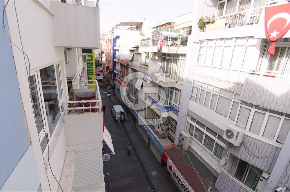 İzmir Karşıyaka Tuna Mah. Mükemmel Konumlu Kiralık 3+1 95 m² Daire