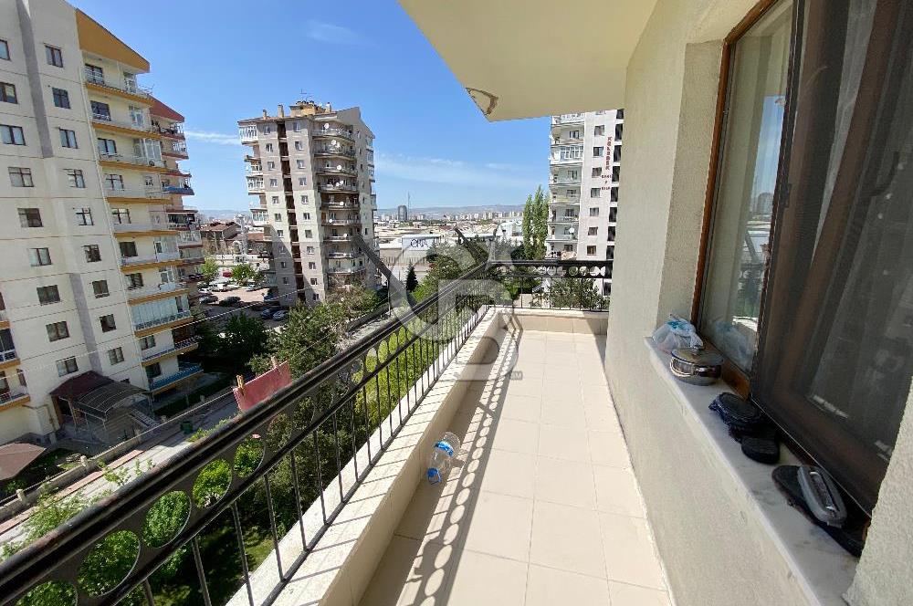 COLDWELL BANKER ANATOLİADAN HÜRRİYET MAH. İÇİ YAPILI GENİŞ DAİRE