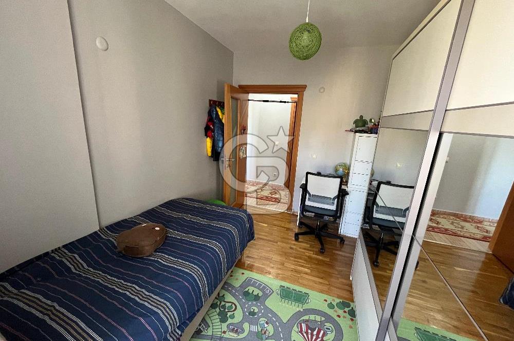 İSTANBUL BEYKOZ DA SİTE İÇERİSİNDE BOĞAZ MANZARALI SATILIK DAİRE