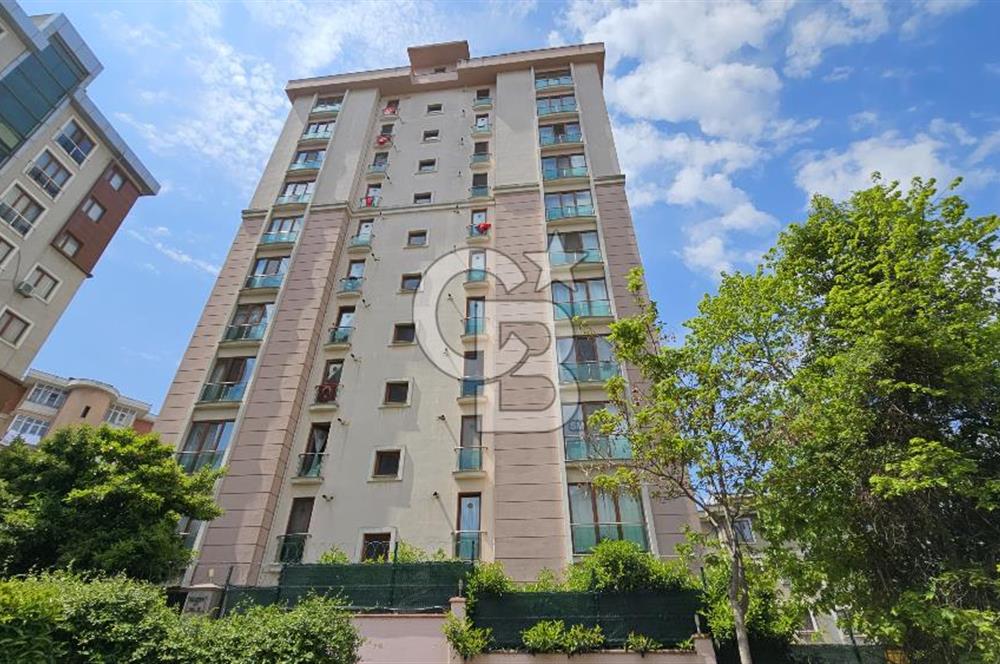 Ataşehir'de Prestijli 3+1 Havuzlu Otoparklı Metroya Yakın Daire