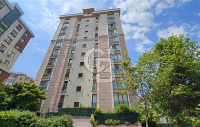 Ataşehir'de Prestijli 3+1 Havuzlu Otoparklı Metroya Yakın Daire