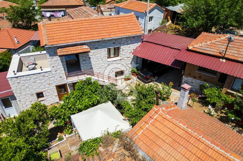 İZMİR BAYINDIR YUSUFLU KY. 437m2 ARSADA SATILIK, EŞYALI 3 KÖY EVİ
