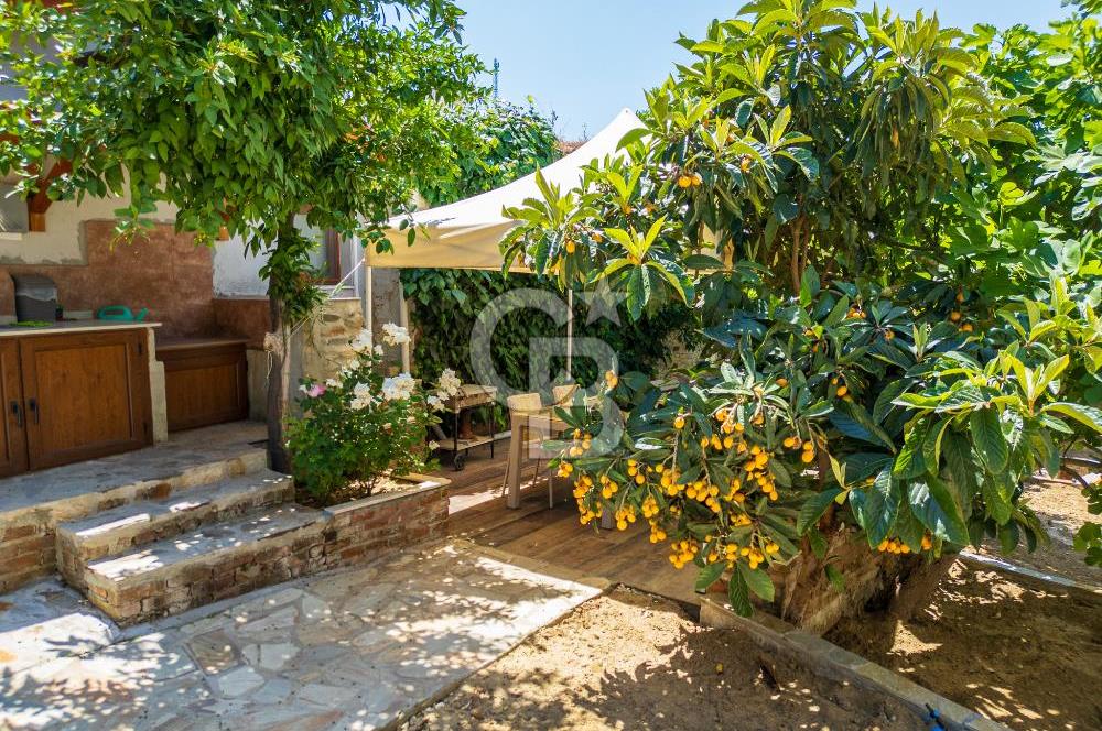 İZMİR BAYINDIR YUSUFLU KY. 437m2 ARSADA SATILIK, EŞYALI 3 KÖY EVİ