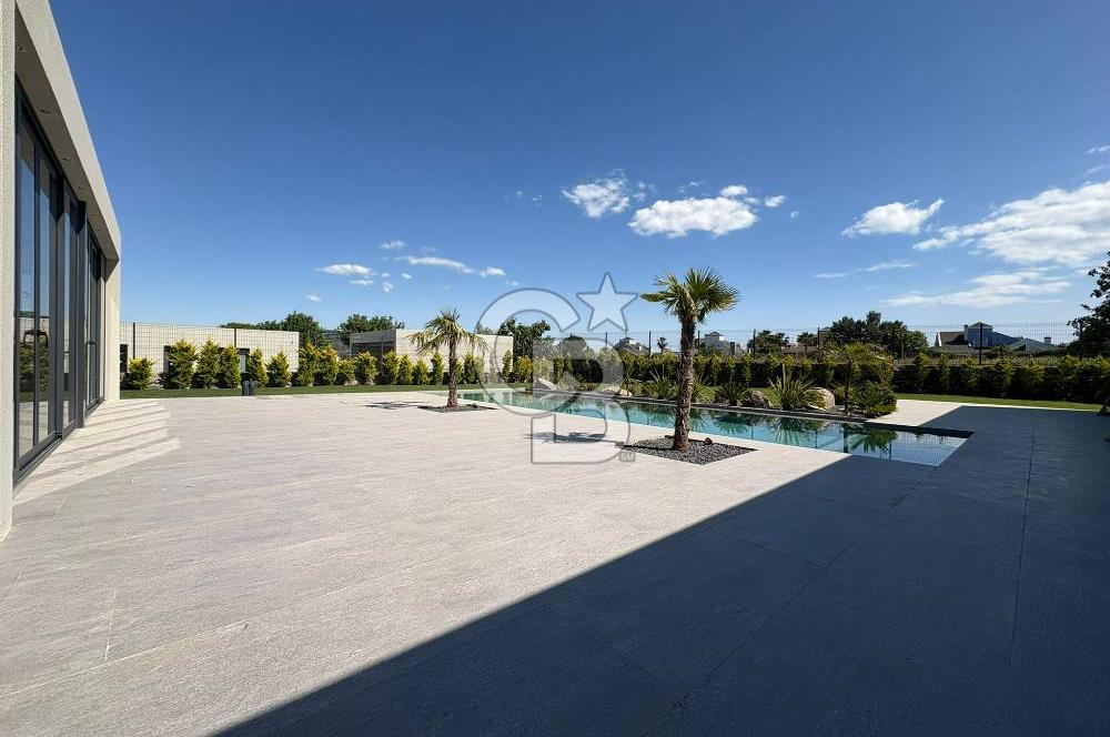 Ourland Urla'da Satılık Müstakil Villa