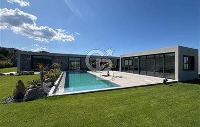 Ourland Urla'da Satılık Müstakil Villa