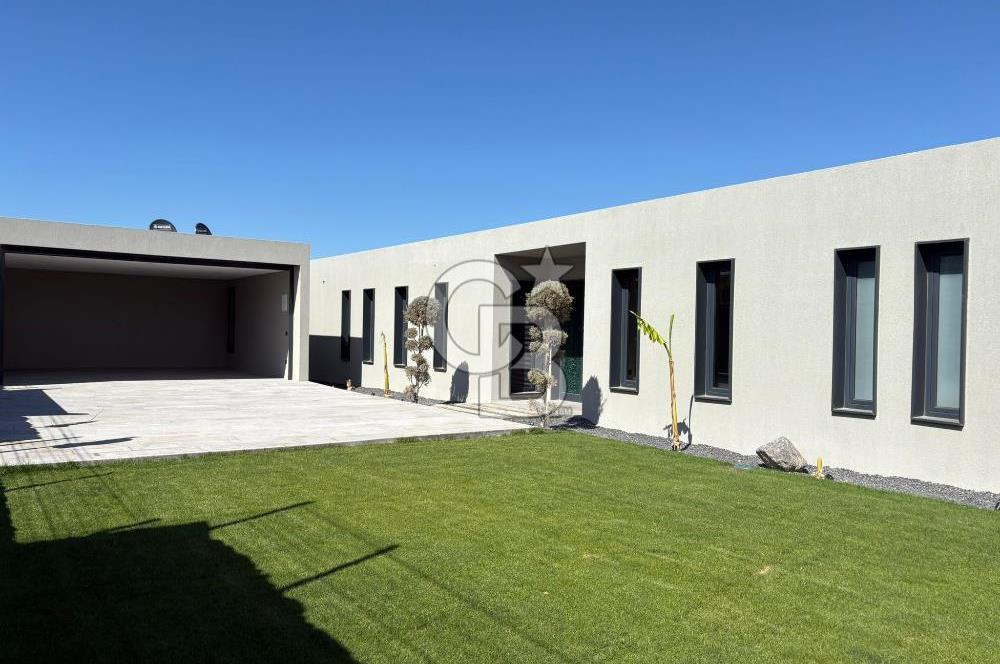 Ourland Urla'da Satılık Müstakil Villa