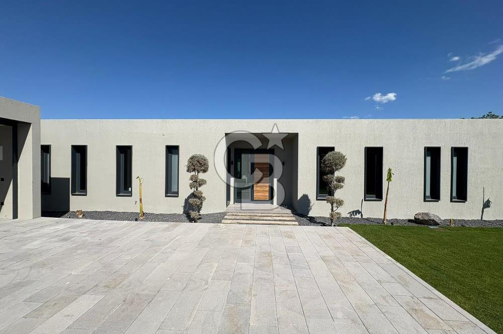 Ourland Urla'da Satılık Müstakil Villa