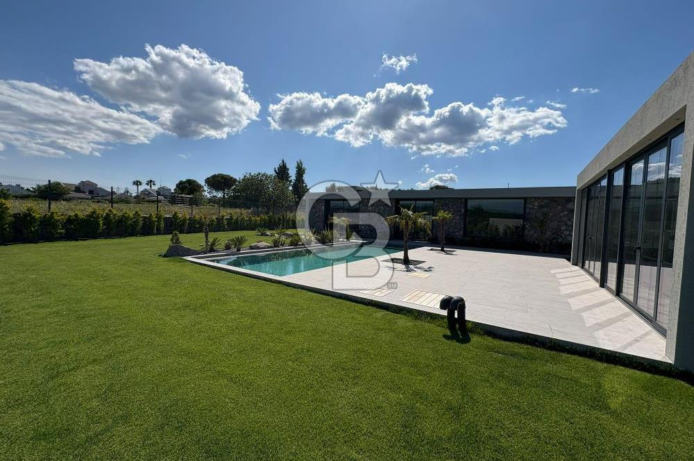 Ourland Urla'da Satılık Müstakil Villa