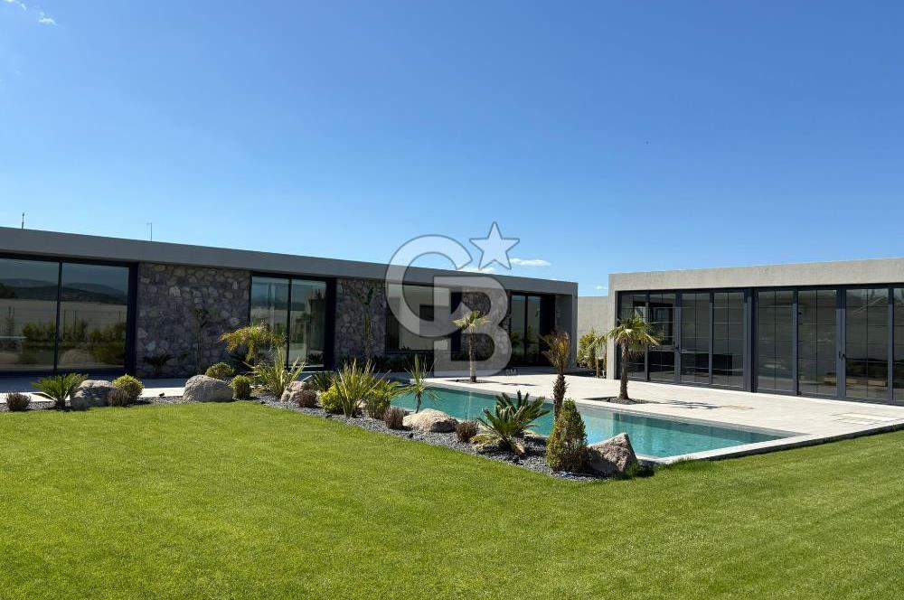 Ourland Urla'da Satılık Müstakil Villa