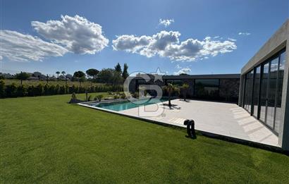 Ourland Urla'da Satılık Müstakil Villa