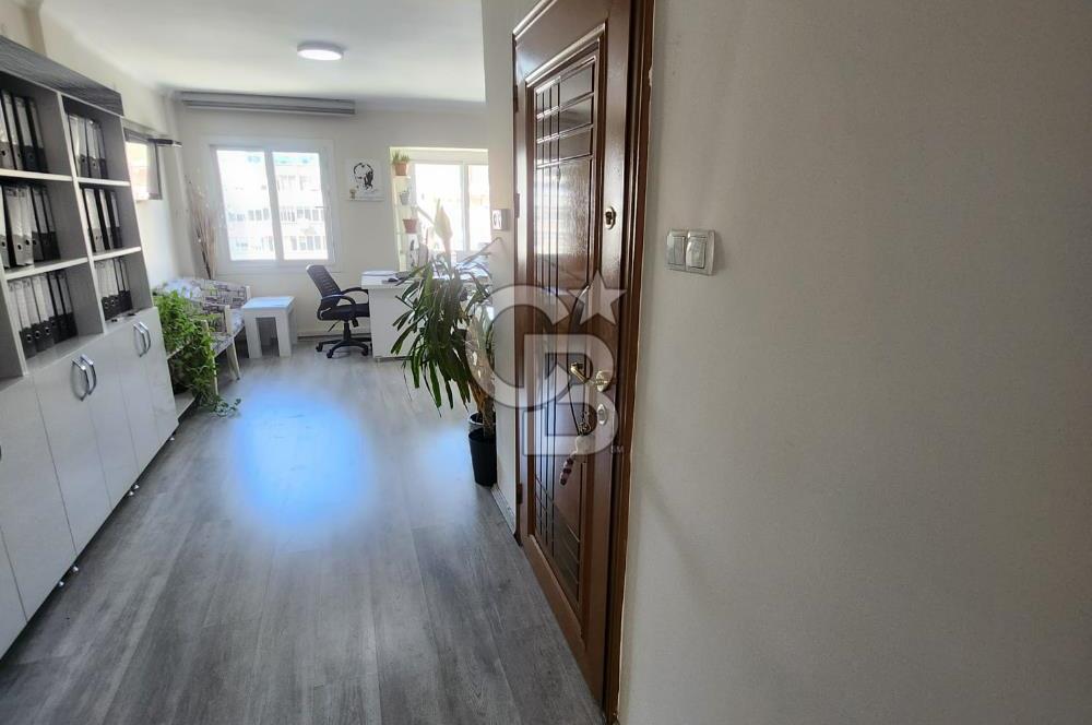 CB Yalı dan Alsancak Diş Hastanesi karşısı satılık ofis