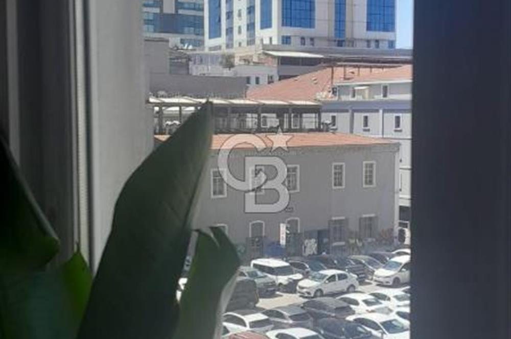CB Yalı dan Alsancak Diş Hastanesi karşısı satılık ofis