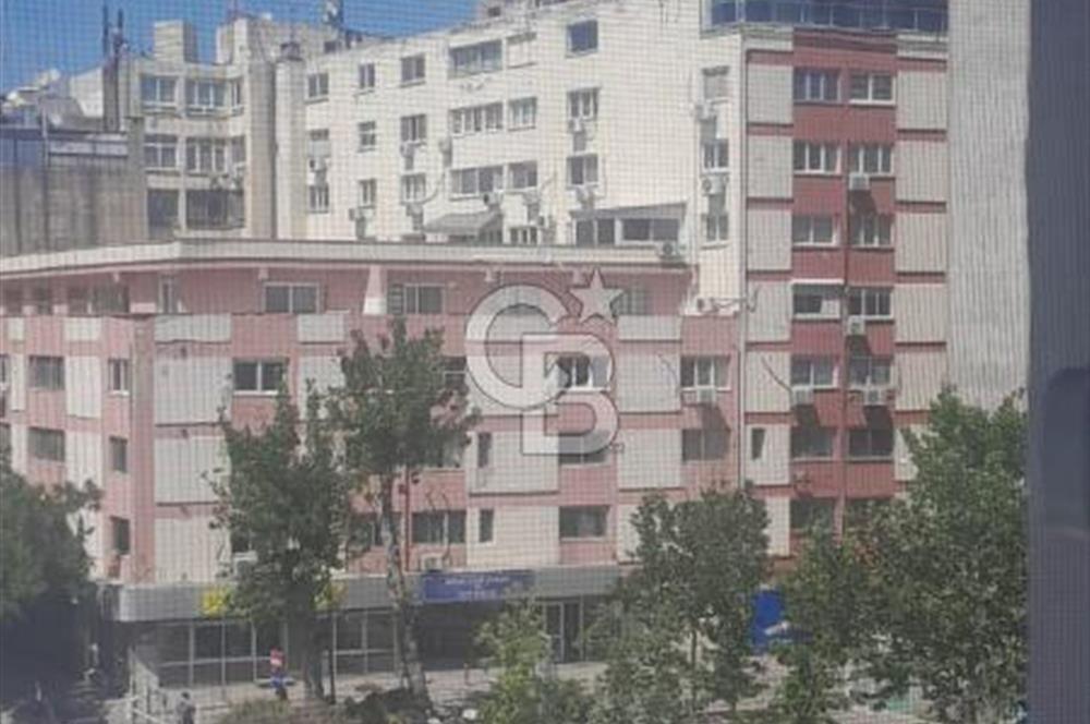 CB Yalı dan Alsancak Diş Hastanesi karşısı satılık ofis