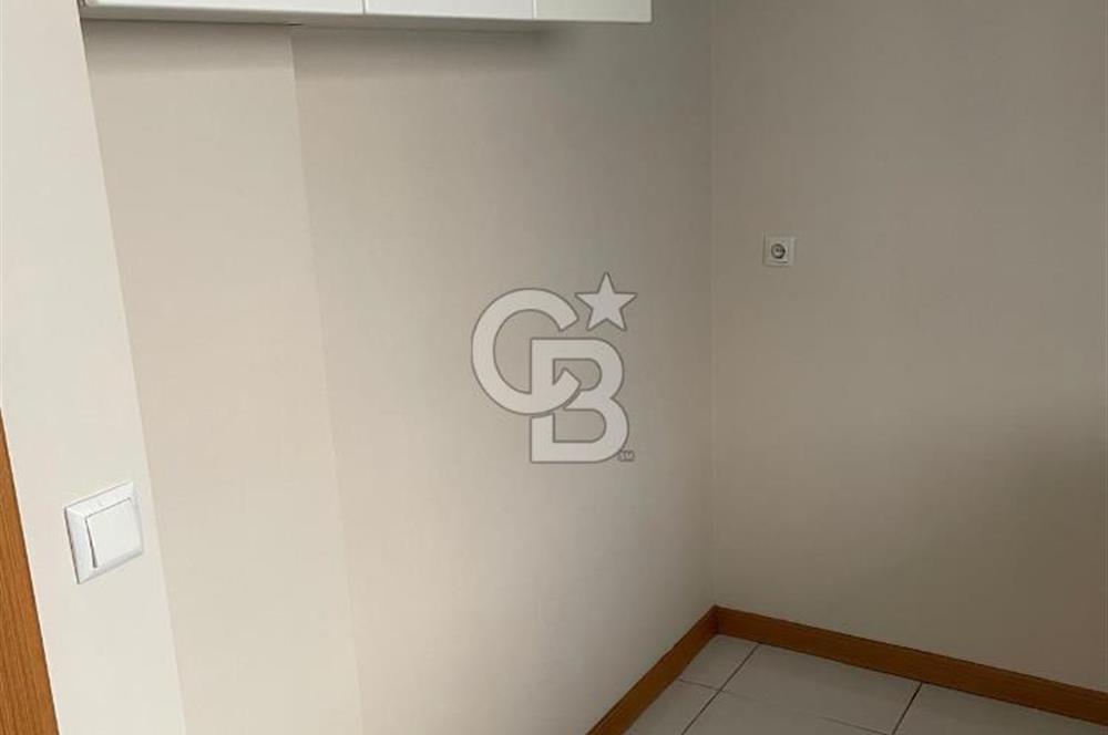Bahçelievler'de Merkezi Konumda Yüksek Giriş 1+1 Daire