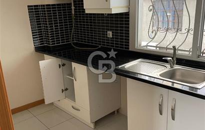 Bahçelievler'de Merkezi Konumda Yüksek Giriş 1+1 Daire