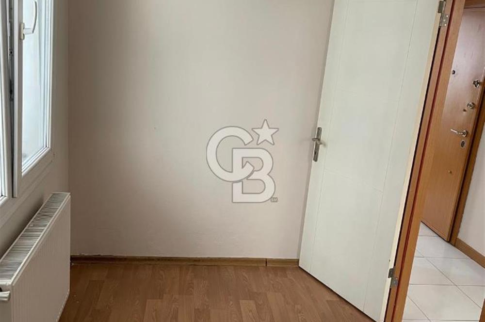 Bahçelievler'de Merkezi Konumda Yüksek Giriş 1+1 Daire