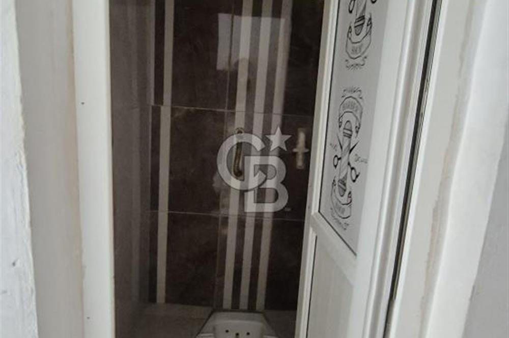 ASIM GÜNDÜZ CADDESİNDE CADDESİNDE 30 M2 SATILIK BOŞ DÜKKAN