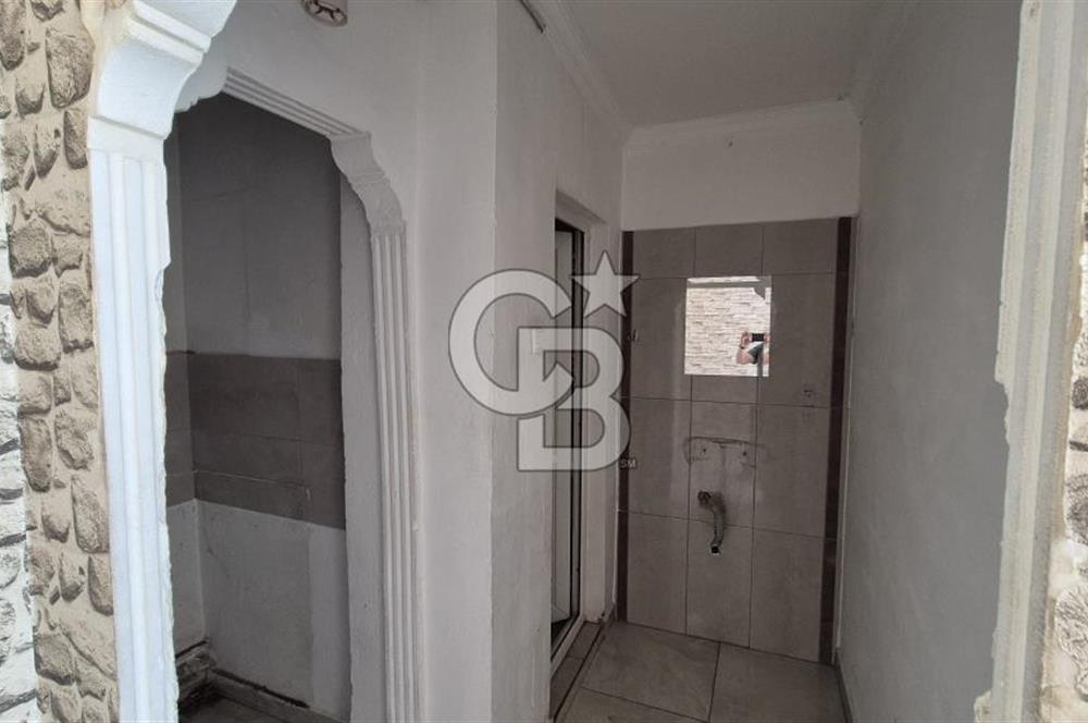 ASIM GÜNDÜZ CADDESİNDE CADDESİNDE 30 M2 SATILIK BOŞ DÜKKAN