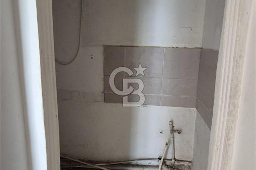 ASIM GÜNDÜZ CADDESİNDE CADDESİNDE 30 M2 SATILIK BOŞ DÜKKAN