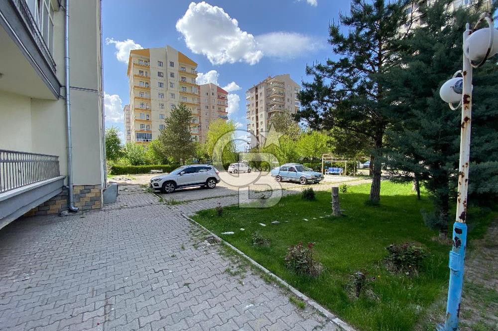 COLDWELL BANKER ANATOLİADAN HÜRRİYET MAH. İÇİ YAPILI GENİŞ DAİRE