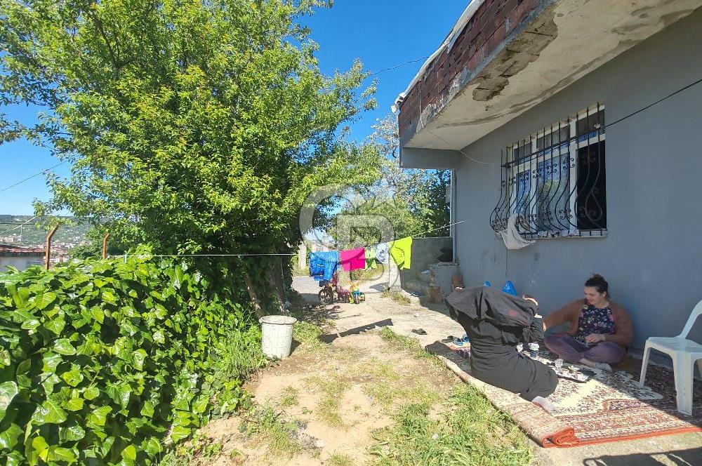 Beykoz cubukluda boğaz manzarali satılık gecekondu