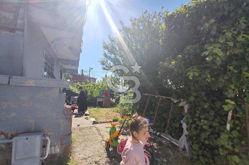 Beykoz cubukluda boğaz manzarali satılık gecekondu