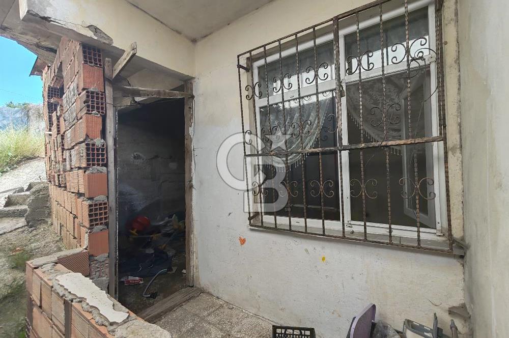 Beykoz cubukluda boğaz manzarali satılık gecekondu