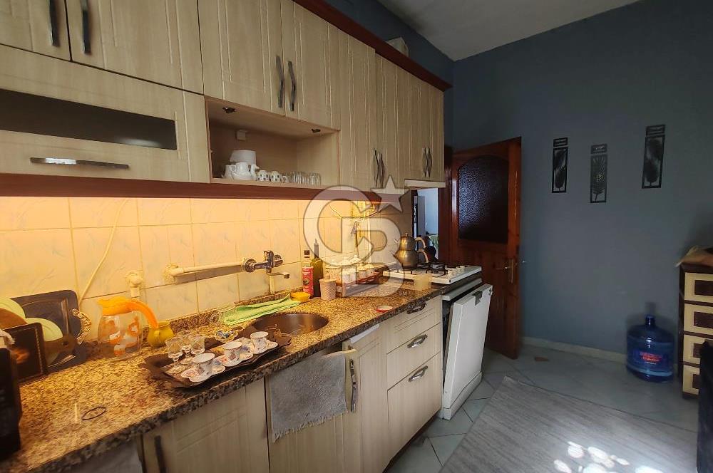 Beykoz cubukluda boğaz manzarali satılık gecekondu