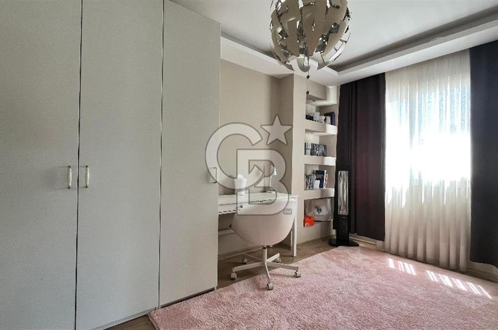 Bayraklı Merkezde Satılık Komple Bina Teraslı Deniz Manzaralı