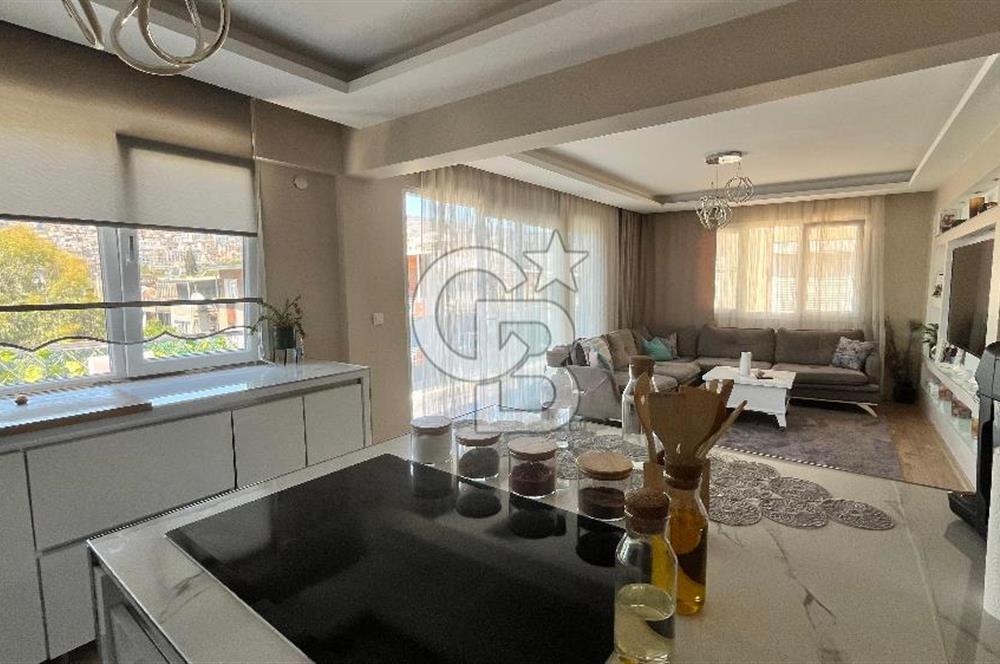 Bayraklı Merkezde Satılık Komple Bina Teraslı Deniz Manzaralı