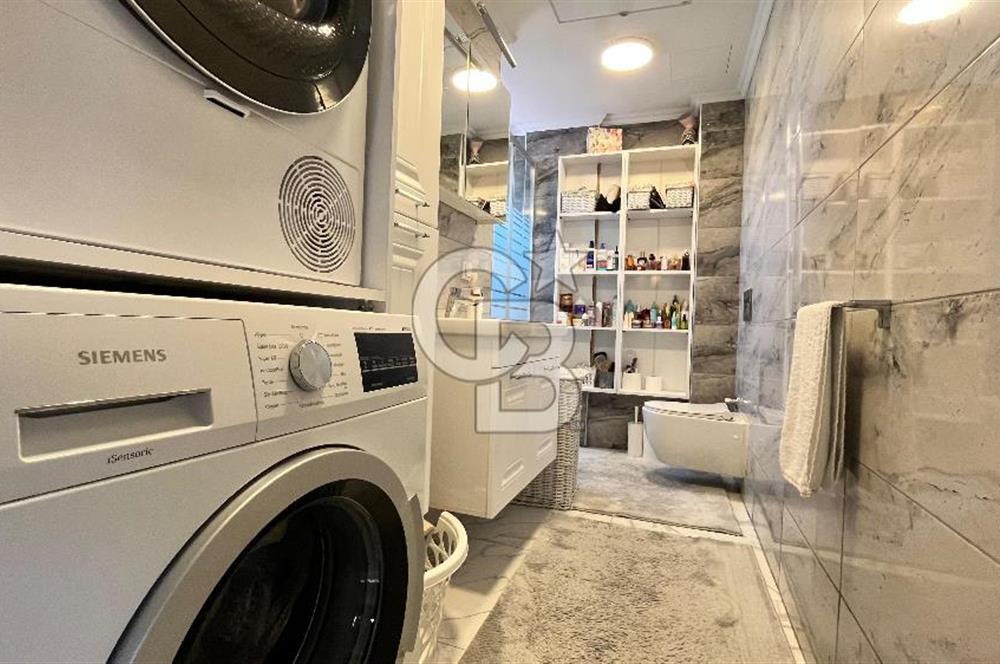 Bayraklı Merkezde Satılık Komple Bina Teraslı Deniz Manzaralı