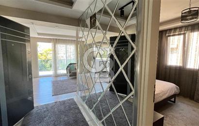 Bayraklı Merkezde Satılık Komple Bina Teraslı Deniz Manzaralı
