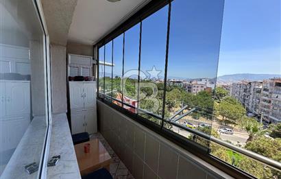 İzmir Yeşilyurt Vatan Mahallesinde Satılık 3+1 Tadilatlı Fırsat Daire