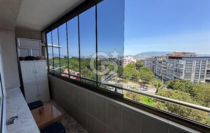 İzmir Yeşilyurt Vatan Mahallesinde Satılık 3+1 Tadilatlı Fırsat Daire