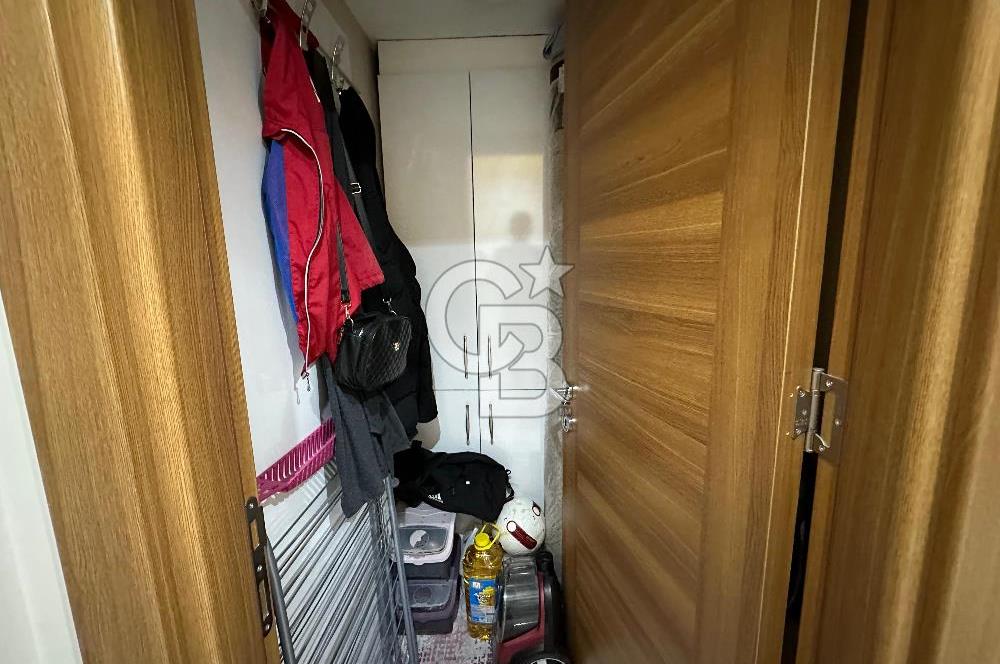 İzmir Yeşilyurt Vatan Mahallesinde Satılık 3+1 Tadilatlı Fırsat Daire