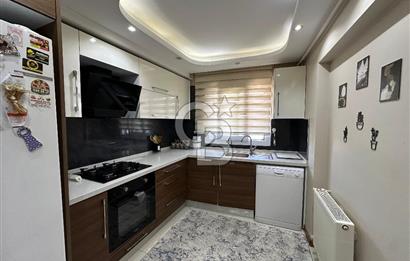 İzmir Yeşilyurt Vatan Mahallesinde Satılık 3+1 Tadilatlı Fırsat Daire