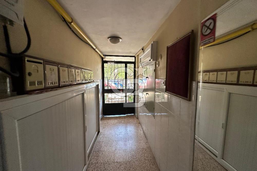 İzmir Yeşilyurt Vatan Mahallesinde Satılık 3+1 Tadilatlı Fırsat Daire