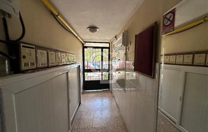İzmir Yeşilyurt Vatan Mahallesinde Satılık 3+1 Tadilatlı Fırsat Daire