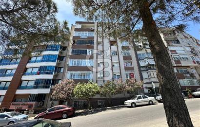 İzmir Yeşilyurt Vatan Mahallesinde Satılık 3+1 Tadilatlı Fırsat Daire