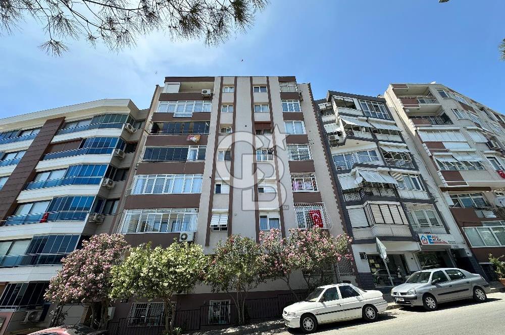 İzmir Yeşilyurt Vatan Mahallesinde Satılık 3+1 Tadilatlı Fırsat Daire