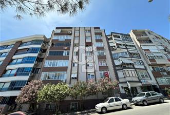 İzmir Yeşilyurt Vatan Mahallesinde Satılık 3+1 Tadilatlı Fırsat Daire