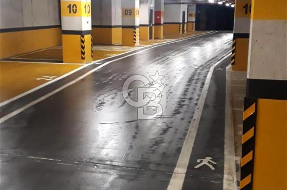 KURIS KULE D100-E5 – Metro ve Hastane Yanı – Deniz Manzaralı, Kat Bahçeli Ful Eşyalı SATILIK OFİS