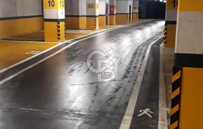 KURIS KULE D100-E5 – Metro ve Hastane Yanı – Deniz Manzaralı, Kat Bahçeli Ful Eşyalı SATILIK OFİS