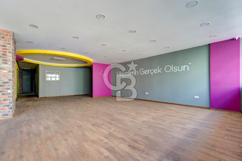 TAKSİM GÜMÜŞSUYU'NDA SATILIK OFİS KATI