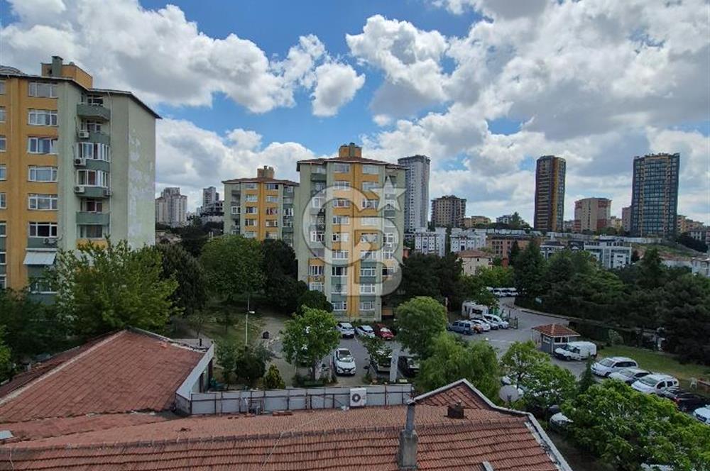 ATAŞEHİR SİTE İÇİNDE EŞYALI 2+1 MERKEZİ KONUMLU OTOPARKLI