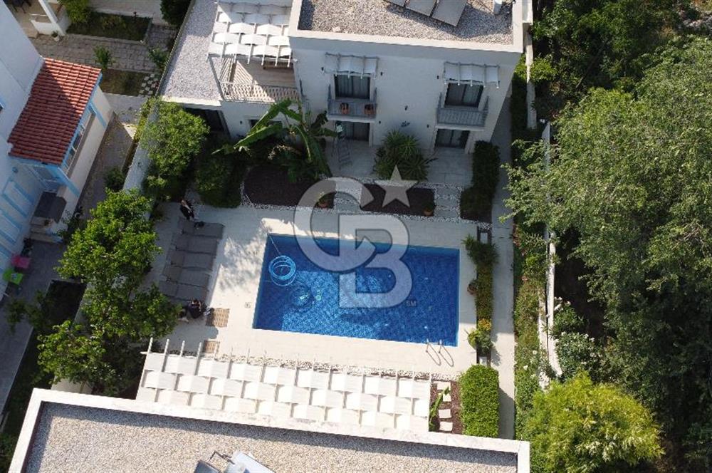 Teknenize 10 Adım Satılık 2+1 Bahçe Katı Havuzlu Daire