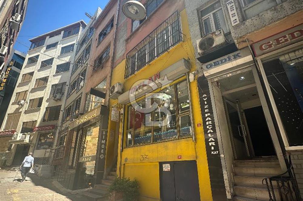 ŞİŞHANE MEYDAN'A ADIM MESAFEDE SATILIK BİNA 