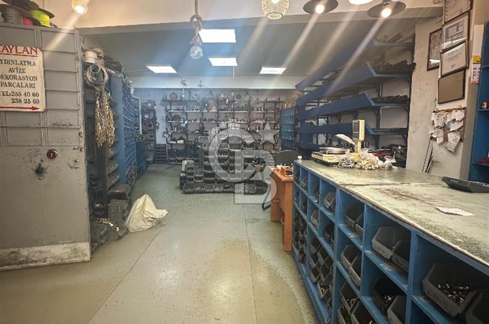 ŞİŞHANE MEYDAN'A ADIM MESAFEDE SATILIK BİNA 