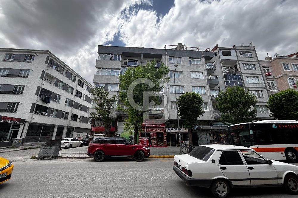 CB CITY'DEN ORHANOĞUZ CADDESİ ÜZERİNDE 2+1 EŞYALI SATILIK DAİRE